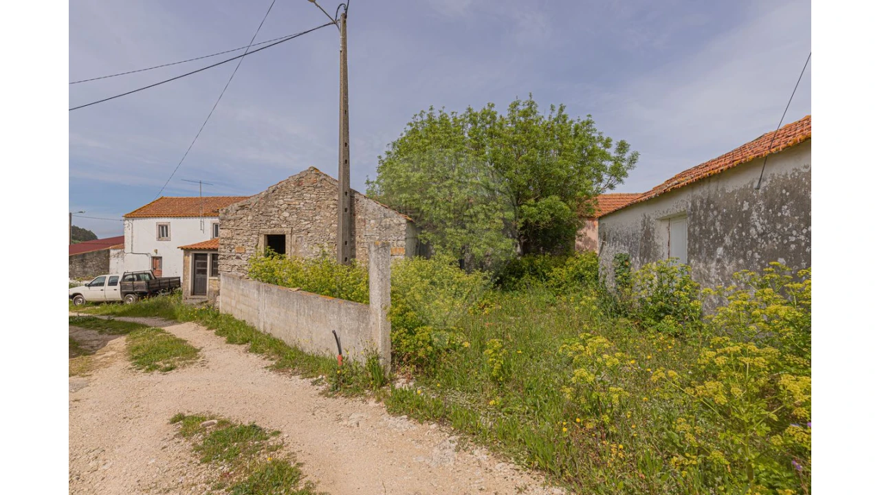 Armazém para Venda em Igreja Nova e Cheleiros Foto 14