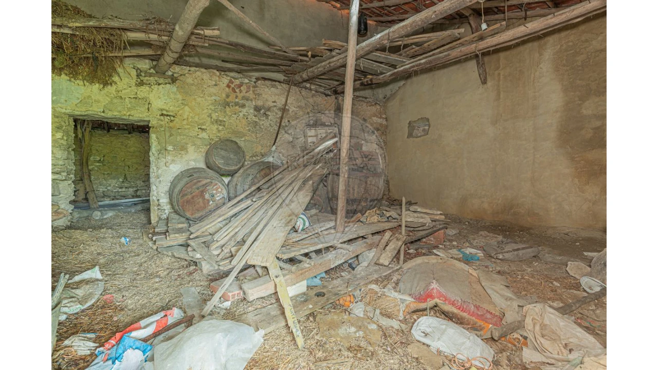 Moradia T5 para Venda em Igreja Nova e Cheleiros Foto 6