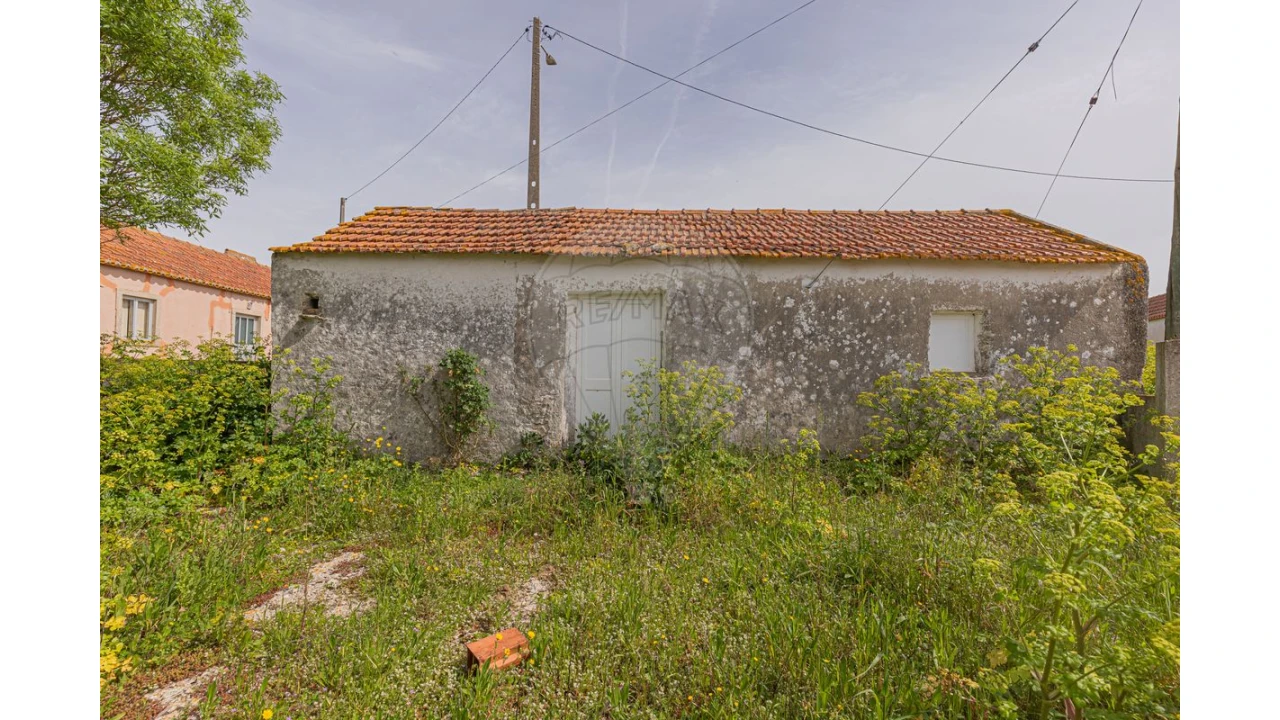 Moradia T5 para Venda em Igreja Nova e Cheleiros Foto 2