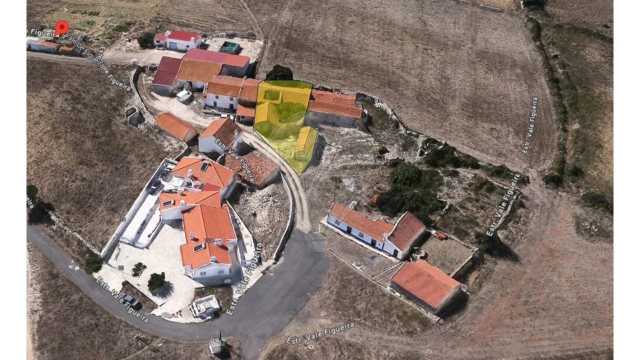 Moradia T5 para Venda em Igreja Nova e Cheleiros Foto 13