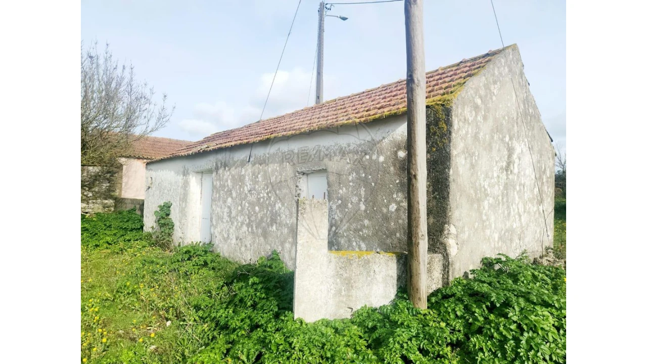 Moradia T5 para Venda em Igreja Nova e Cheleiros Foto 10