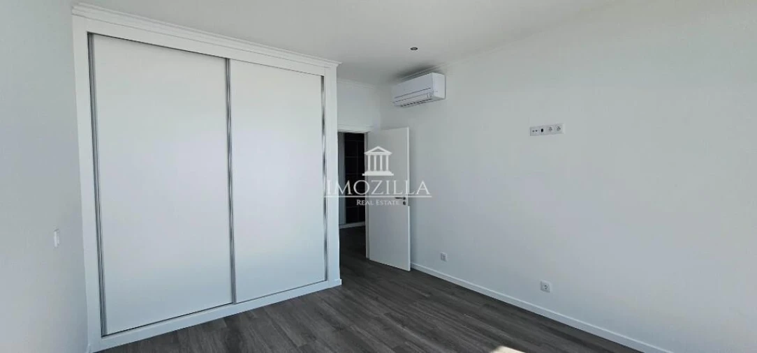 Moradia T3 para Venda em Prazeres Foto 39