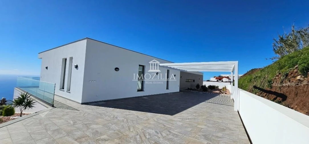 Moradia T3 para Venda em Prazeres Foto 8