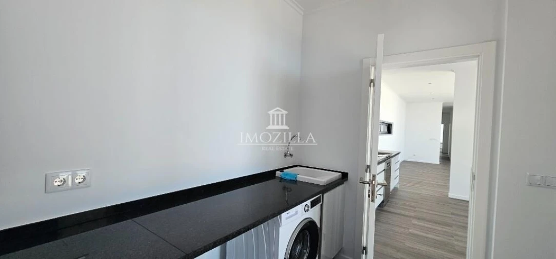 Moradia T3 para Venda em Prazeres Foto 24