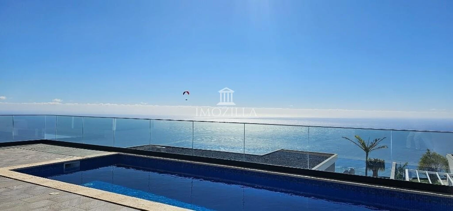 Moradia T3 para Venda em Prazeres Foto 12