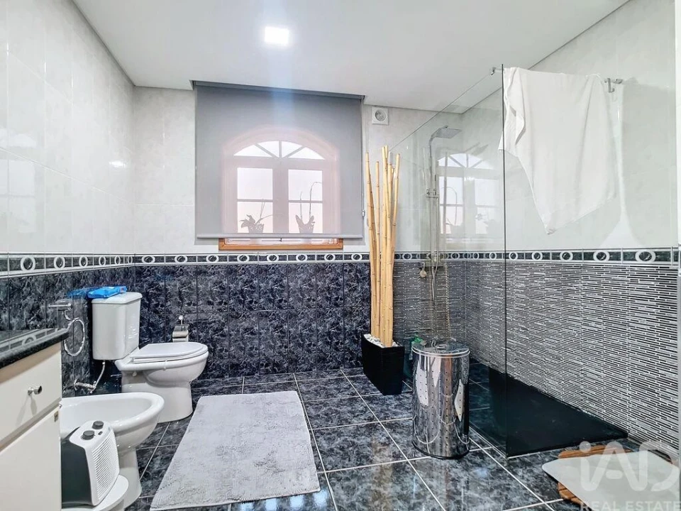 Moradia T4 para Venda em Valega Foto 21