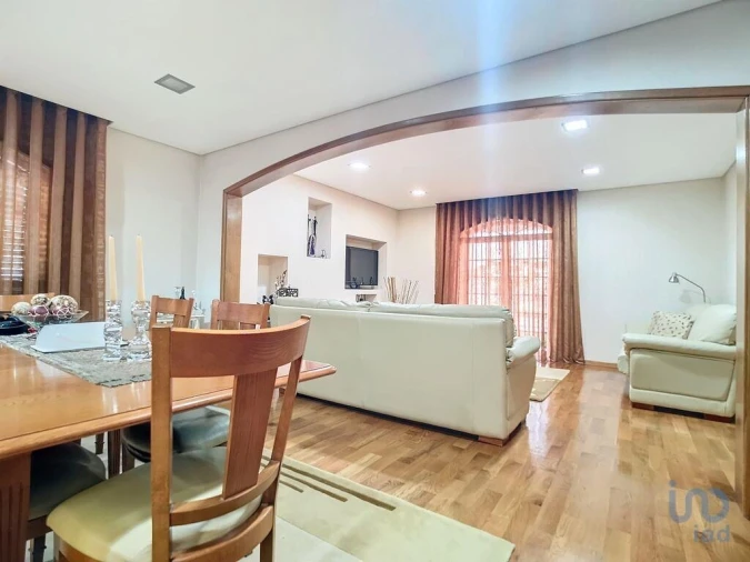 Moradia T4 para Venda em Valega Foto 9