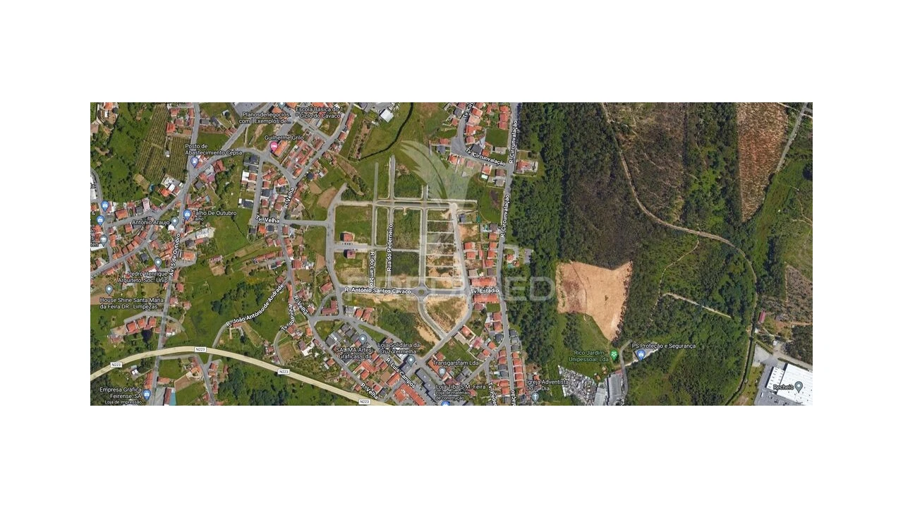 Terreno para Venda em Santa Maria da Feira, Travanca, Sanfins e Espargo Foto 1