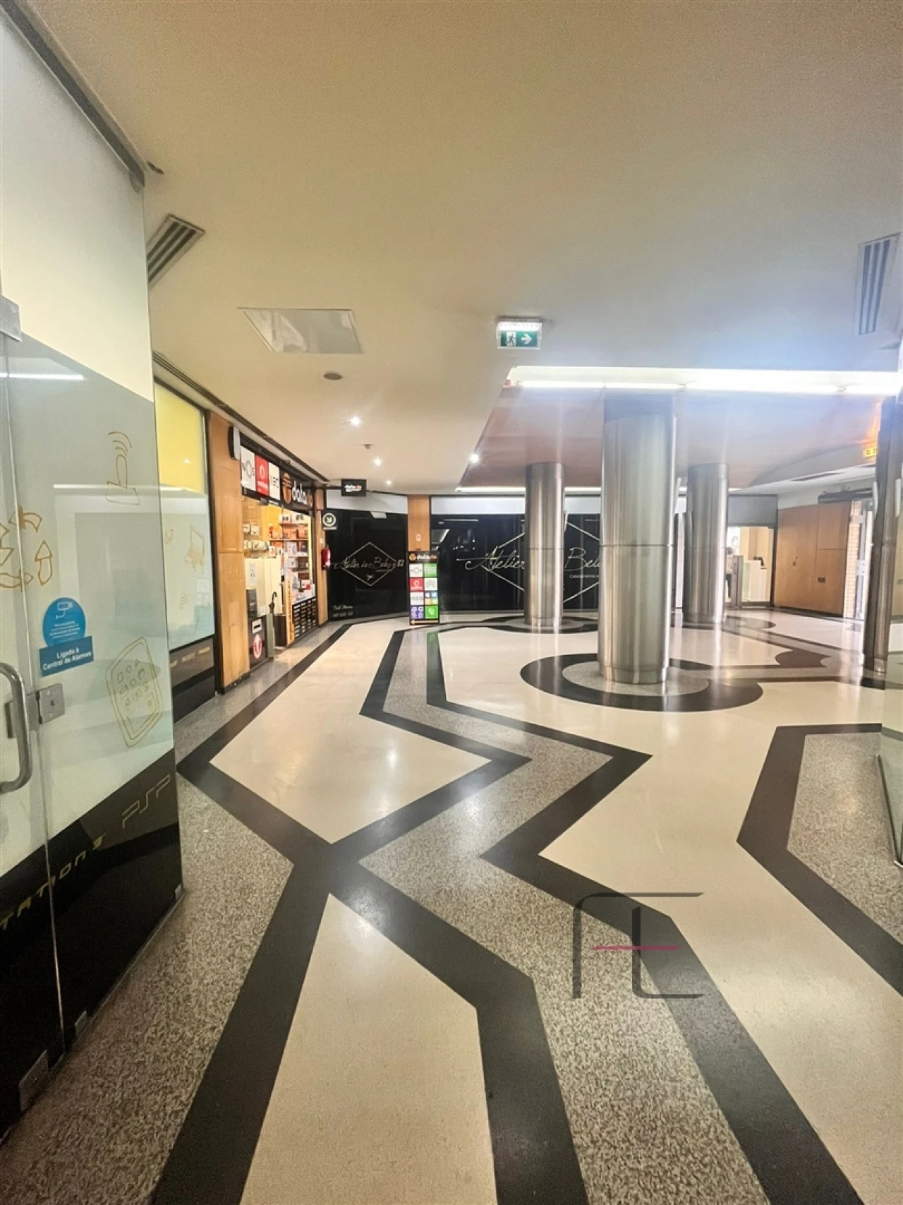 Loja para Venda em Rio Tinto Foto 16