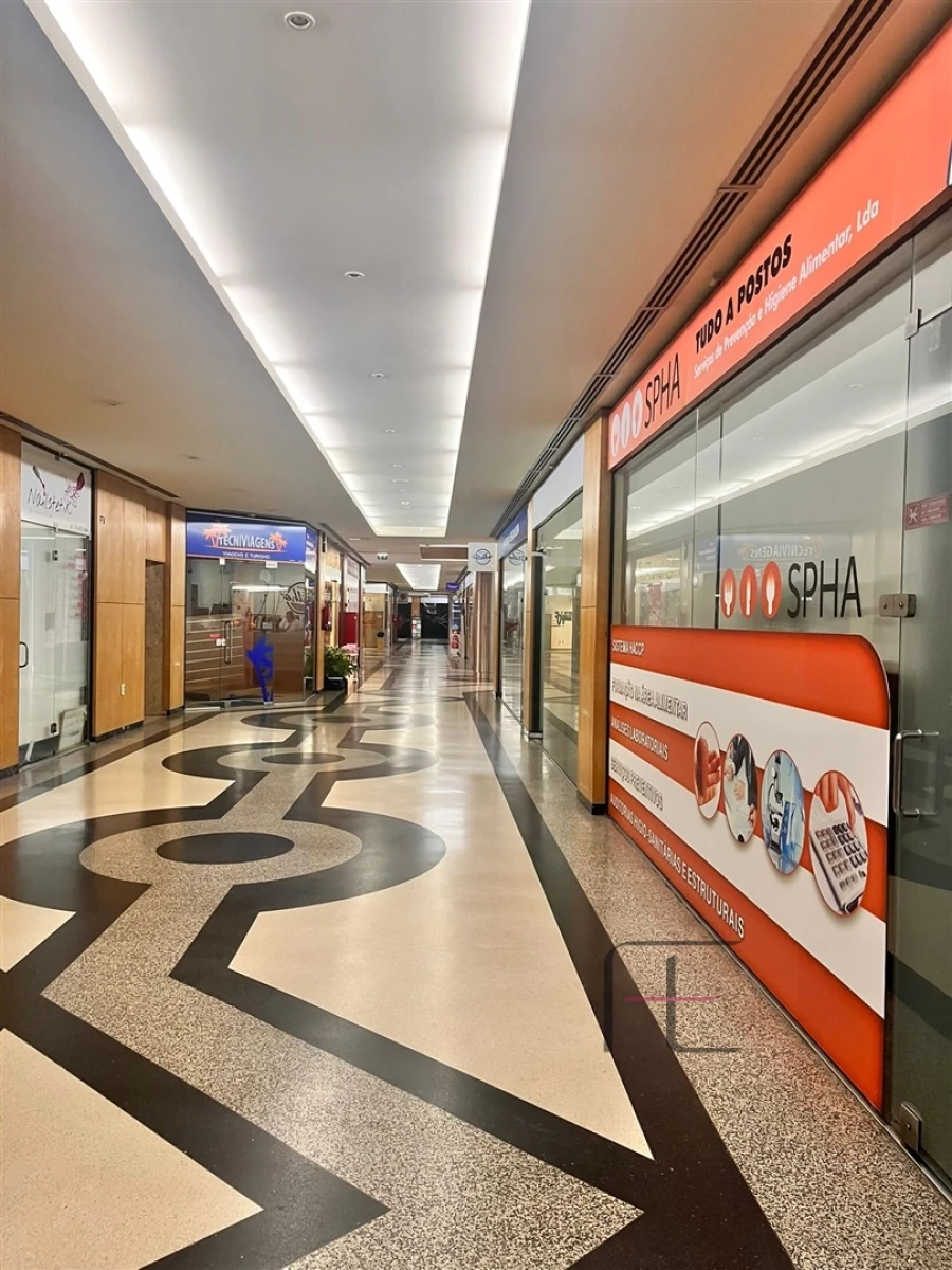 Loja para Venda em Rio Tinto Foto 14