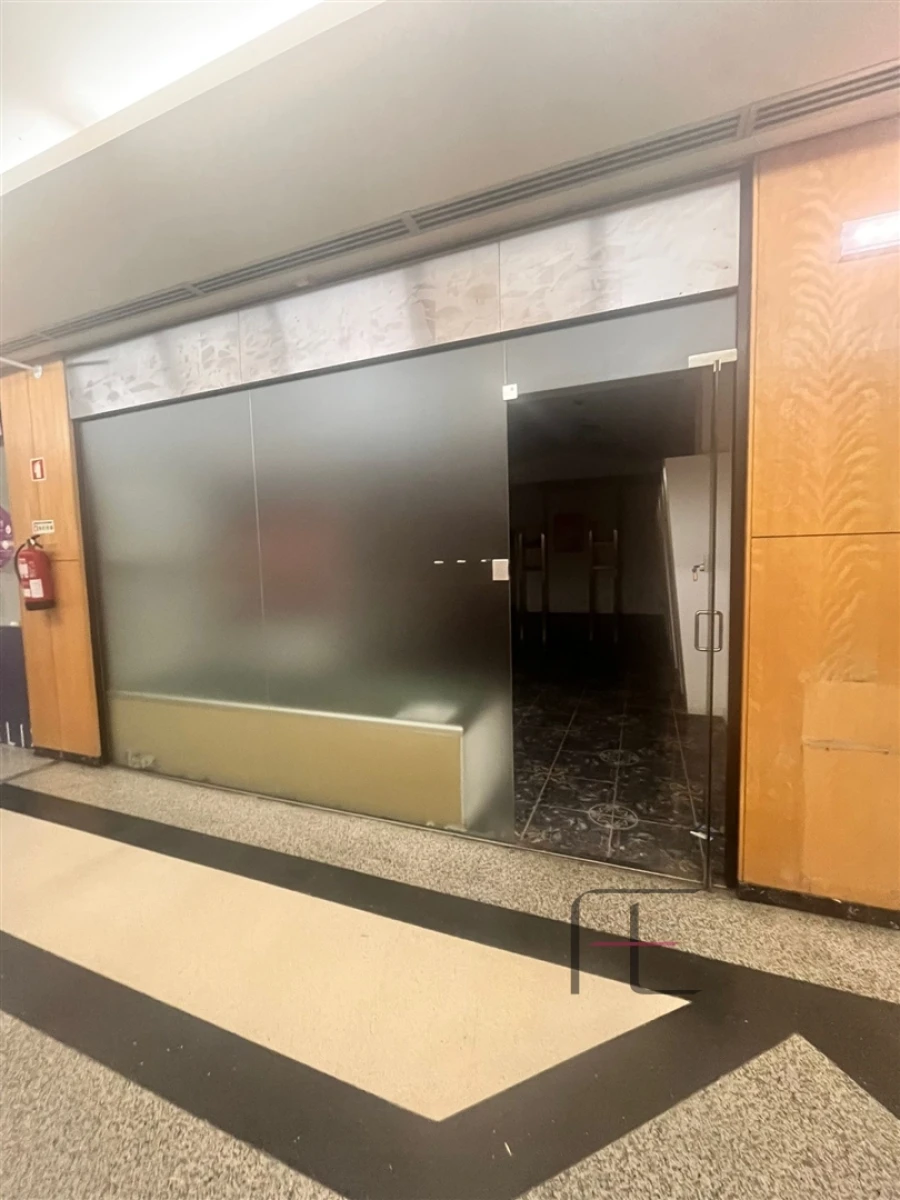 Loja para Venda em Rio Tinto Foto 20