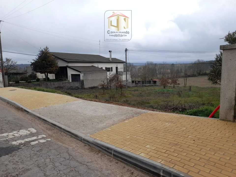 Terreno para Venda em Sabugal e Aldeia de Santo António Foto 1
