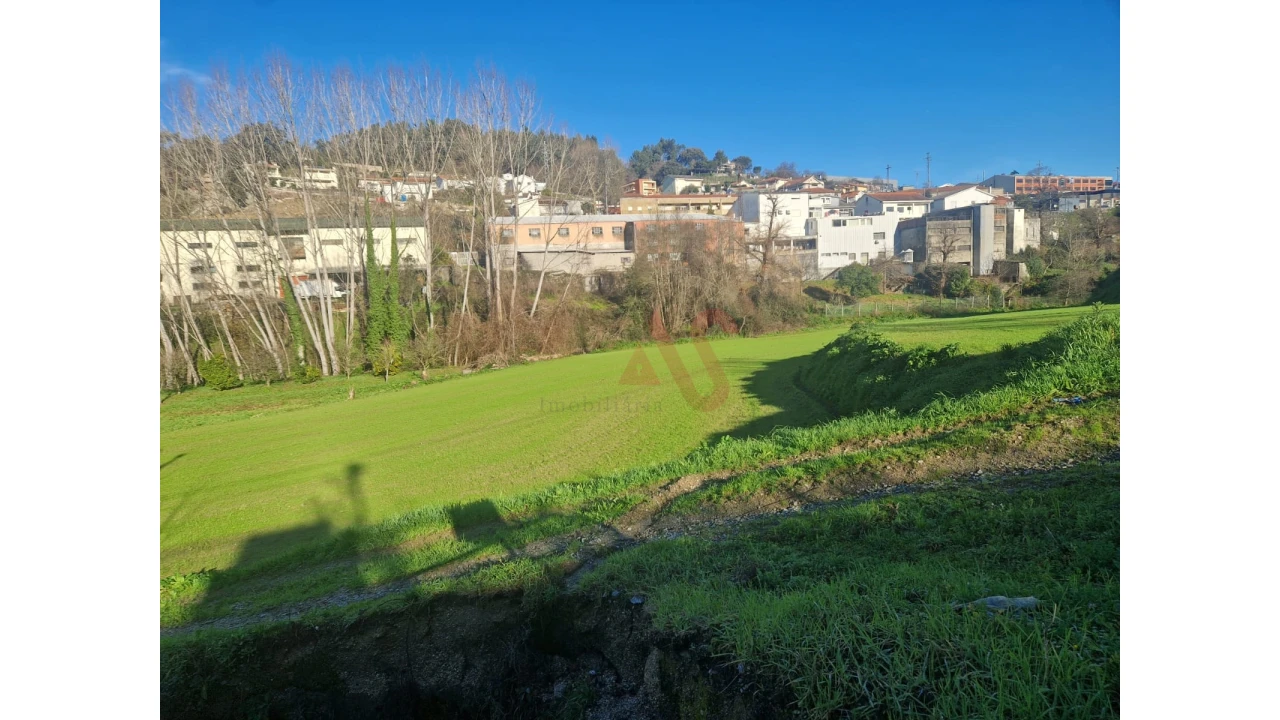 Terreno para Venda em Polvoreira Foto 3
