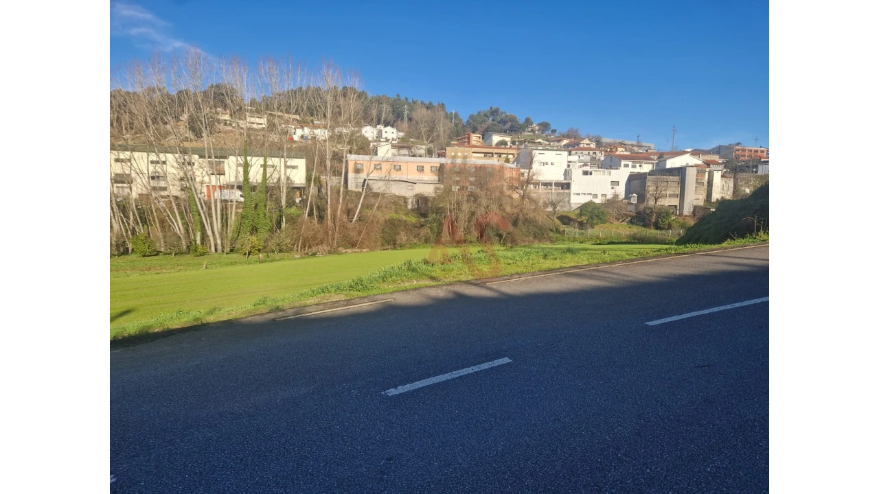 Terreno para Venda em Polvoreira Foto 4