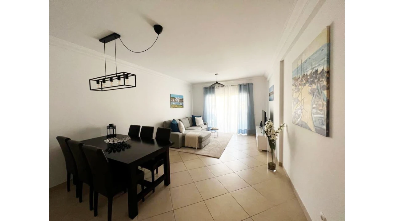 Apartamento T2 para Arrendamento férias em Quarteira Foto 15