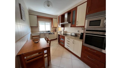 Apartamento T2 para Arrendamento férias em Quarteira