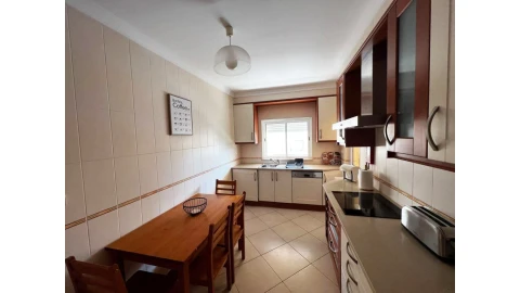Apartamento T2 para Arrendamento férias em Quarteira