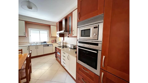 Apartamento T2 para Arrendamento férias em Quarteira