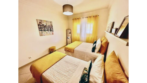 Apartamento T2 para Arrendamento férias em Quarteira