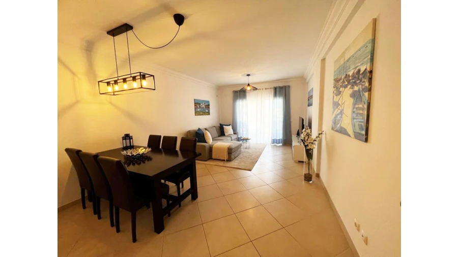 Apartamento T2 para Arrendamento férias em Quarteira Foto 12