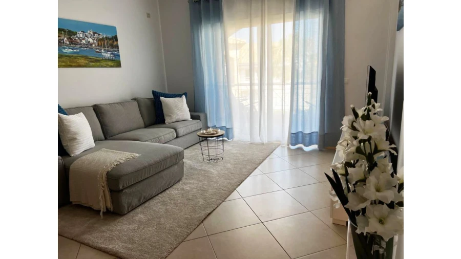 Apartamento T2 para Arrendamento férias em Quarteira Foto 10