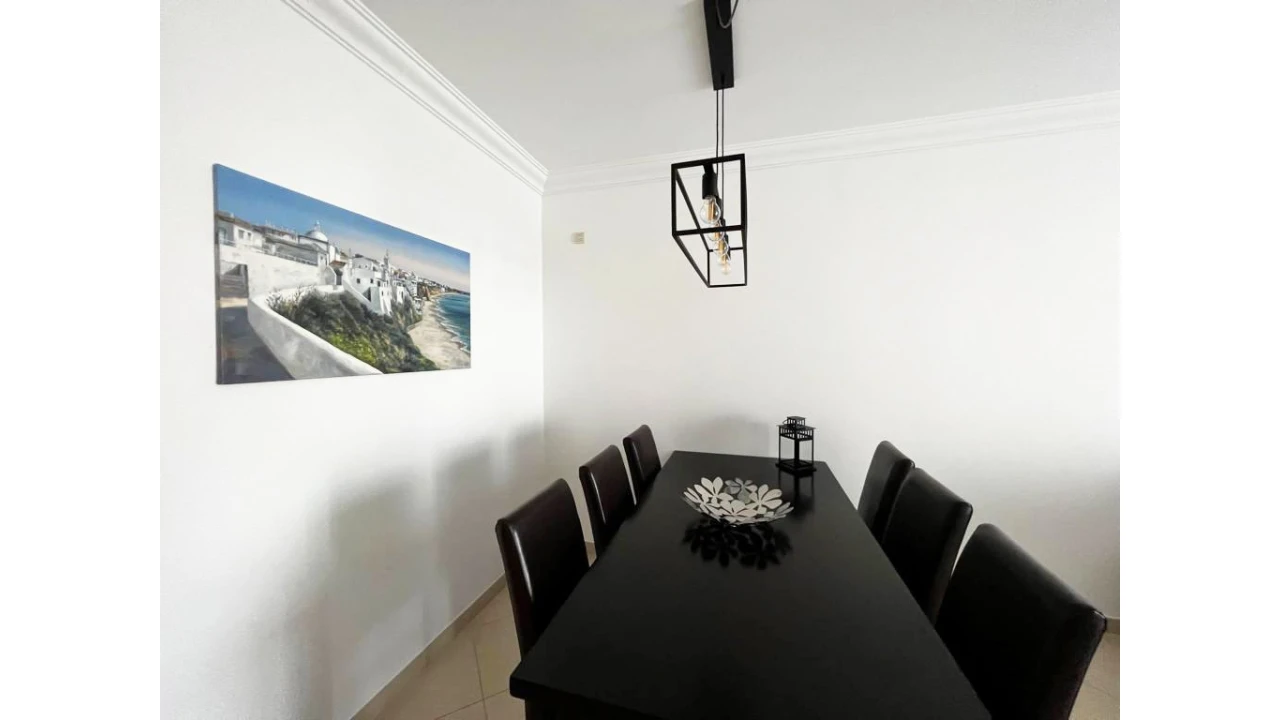 Apartamento T2 para Arrendamento férias em Quarteira Foto 14