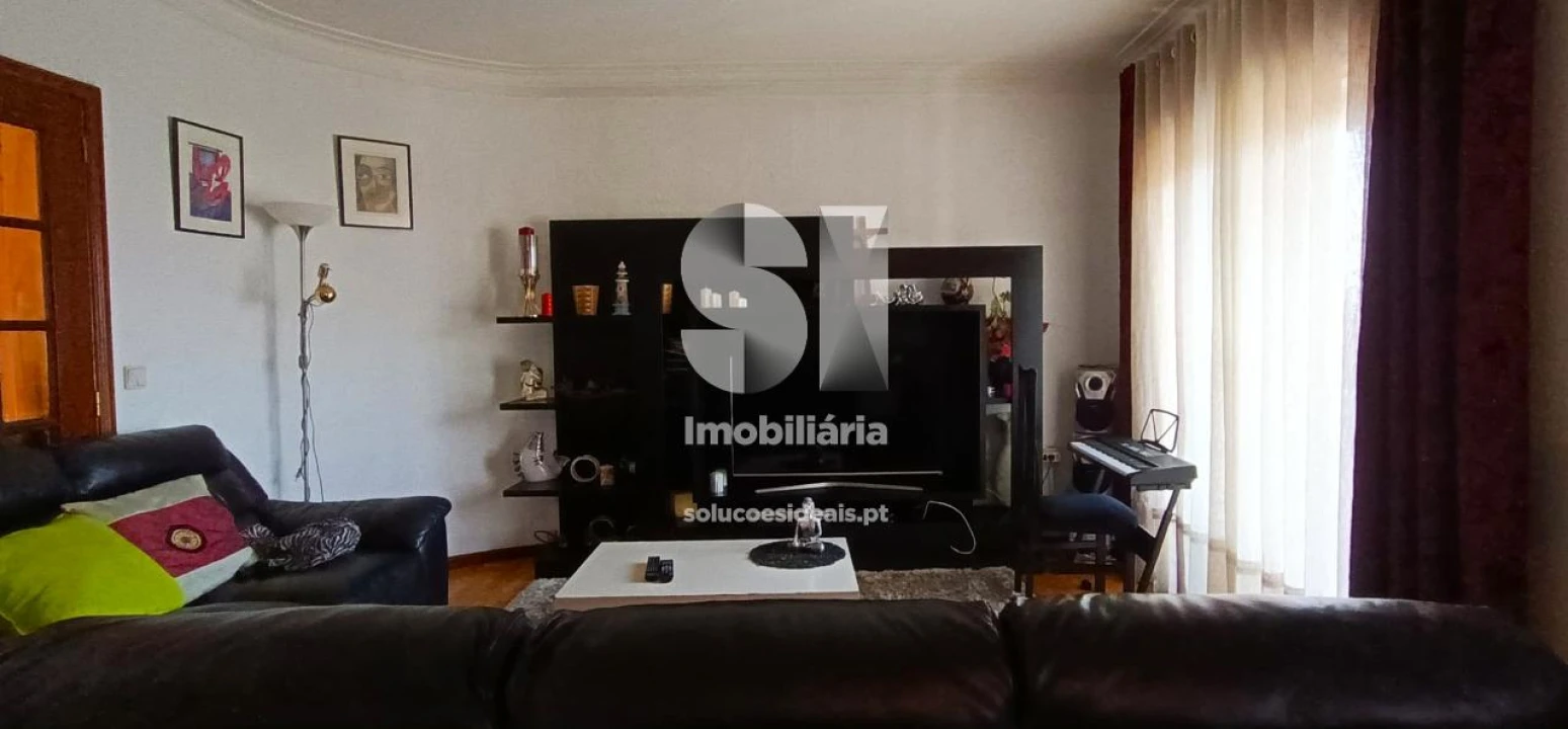 Moradia T7 para Venda em Nossa Senhora da Conceição, São Pedro e São Dinis Foto 33