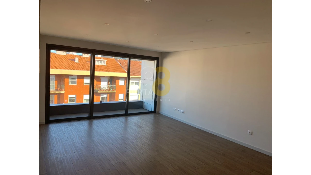 Apartamento T3 para Venda em Cedofeita, Santo Ildefonso, Sé, Miragaia, São Nicolau e Vitória Foto 8