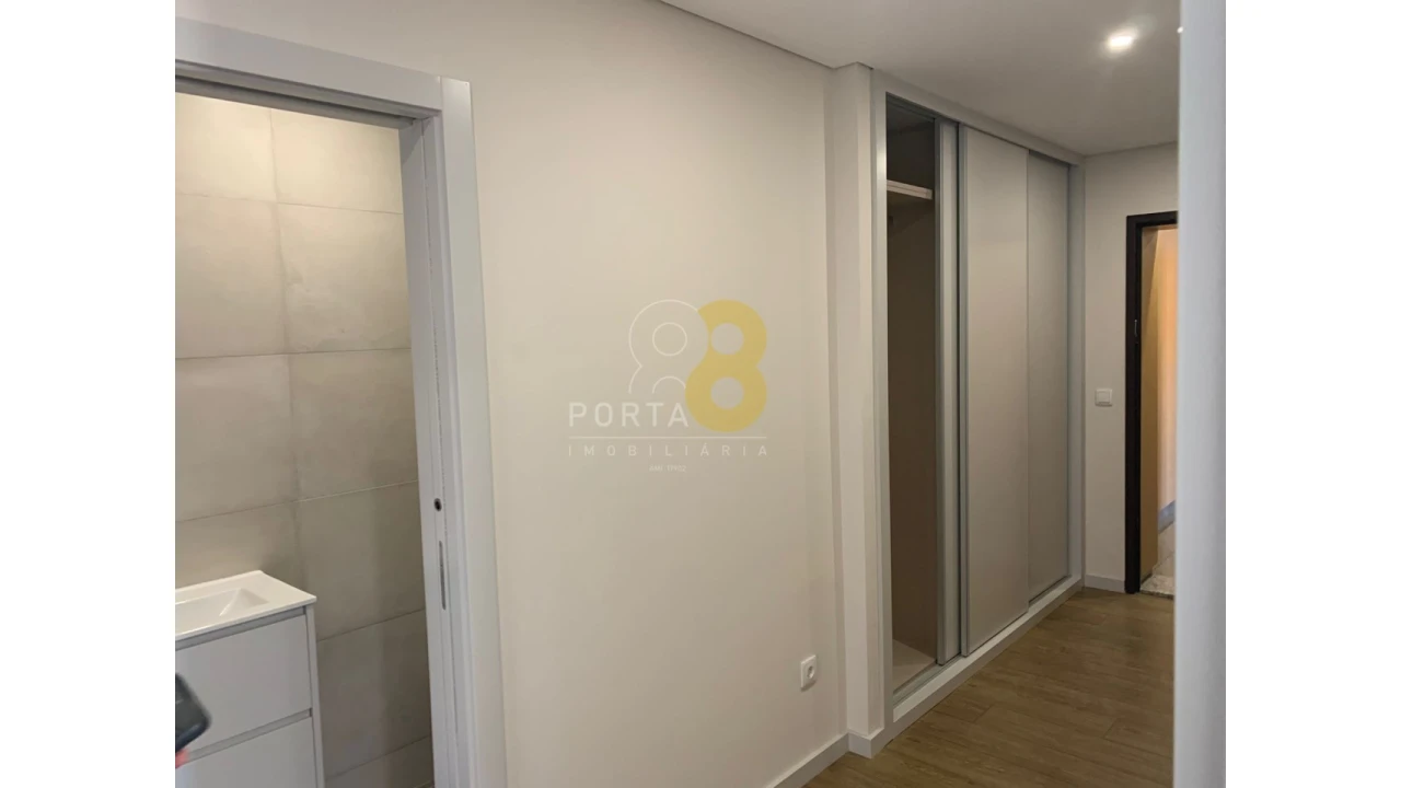 Apartamento T3 para Venda em Cedofeita, Santo Ildefonso, Sé, Miragaia, São Nicolau e Vitória Foto 12
