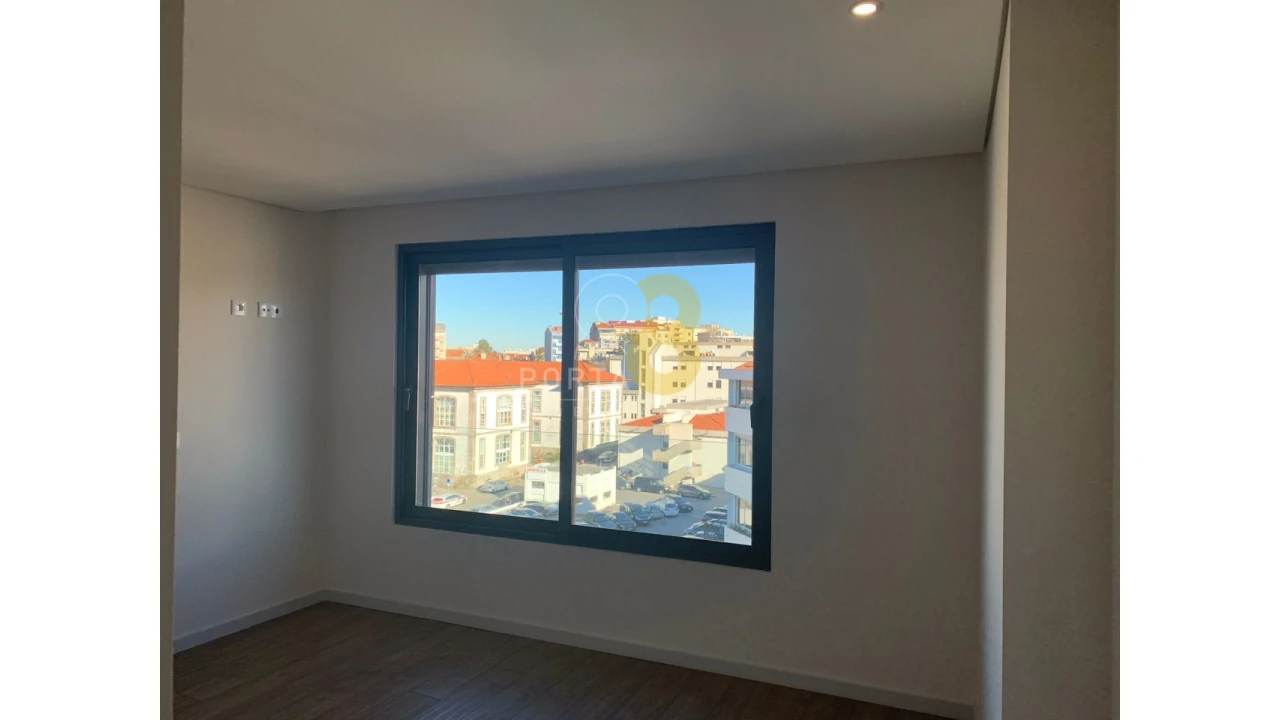 Apartamento T3 para Venda em Cedofeita, Santo Ildefonso, Sé, Miragaia, São Nicolau e Vitória Foto 14