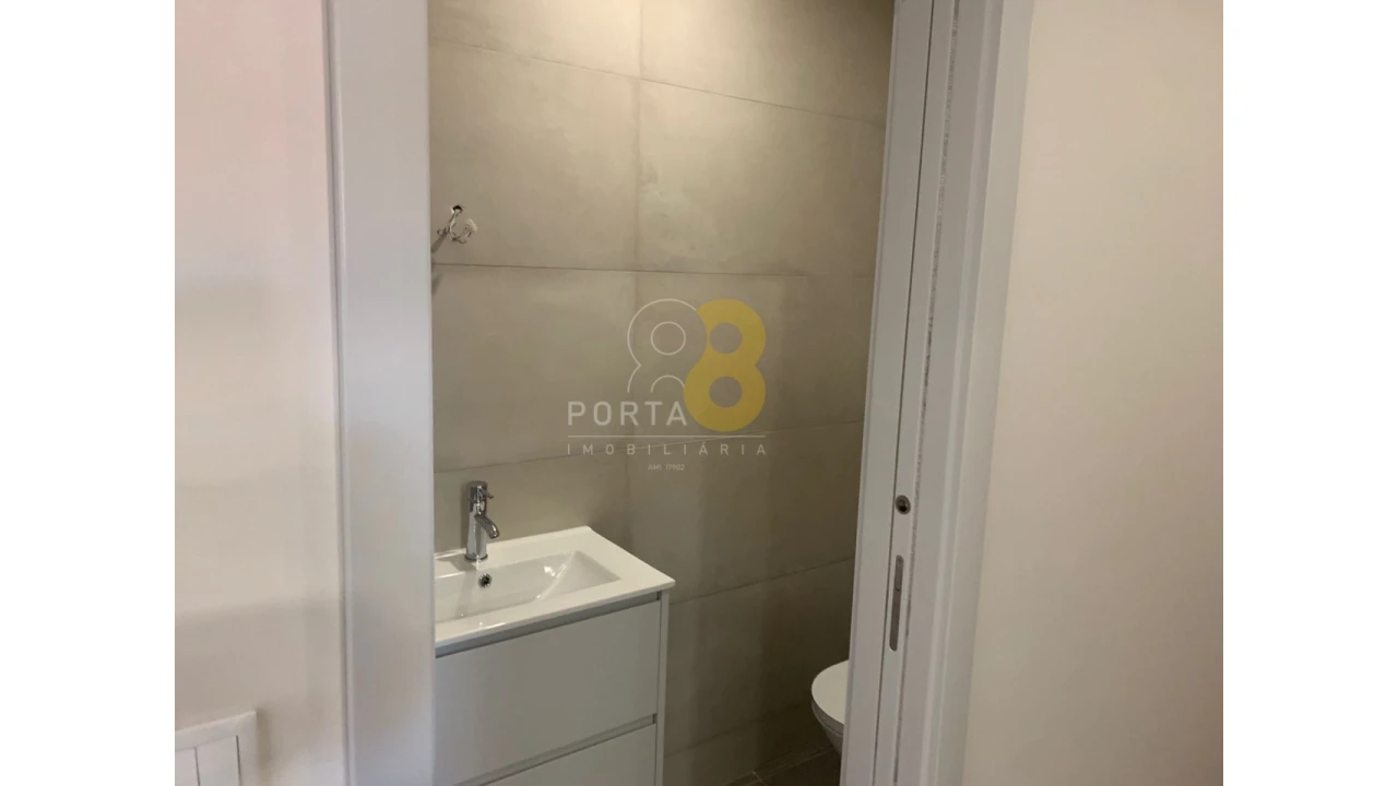 Apartamento T3 para Venda em Cedofeita, Santo Ildefonso, Sé, Miragaia, São Nicolau e Vitória Foto 18