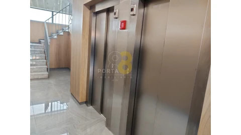 Apartamento T3 para Venda em Cedofeita, Santo Ildefonso, Sé, Miragaia, São Nicolau e Vitória