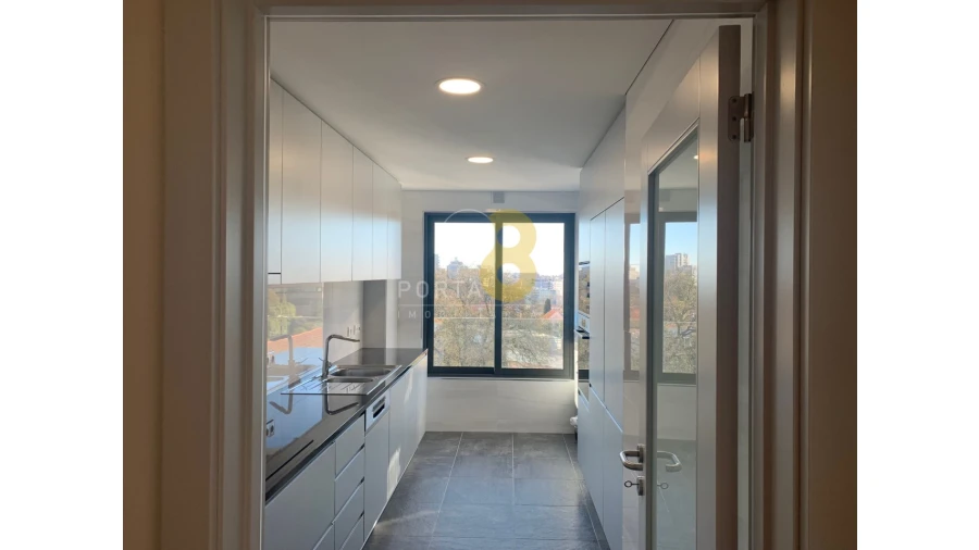 Apartamento T3 para Venda em Cedofeita, Santo Ildefonso, Sé, Miragaia, São Nicolau e Vitória