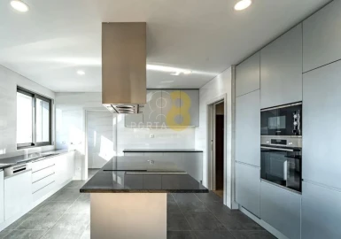 Apartamento T4 para Venda em Cedofeita, Santo Ildefonso, Sé, Miragaia, São Nicolau e Vitória