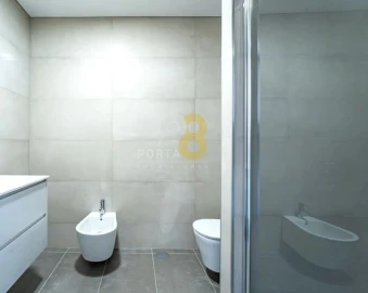 Apartamento T4 para Venda em Cedofeita, Santo Ildefonso, Sé, Miragaia, São Nicolau e Vitória