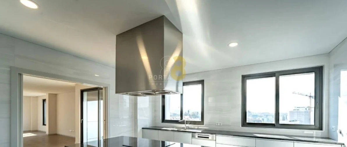 Apartamento T4 para Venda em Cedofeita, Santo Ildefonso, Sé, Miragaia, São Nicolau e Vitória Foto 11
