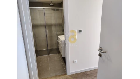 Apartamento T3 para Venda em Cedofeita, Santo Ildefonso, Sé, Miragaia, São Nicolau e Vitória