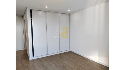 Apartamento T3 para Venda em Cedofeita, Santo Ildefonso, Sé, Miragaia, São Nicolau e Vitória