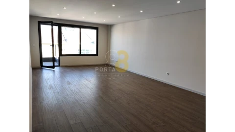 Apartamento T3 para Venda em Cedofeita, Santo Ildefonso, Sé, Miragaia, São Nicolau e Vitória