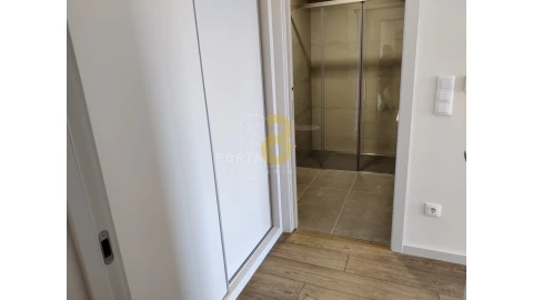 Apartamento T3 para Venda em Cedofeita, Santo Ildefonso, Sé, Miragaia, São Nicolau e Vitória