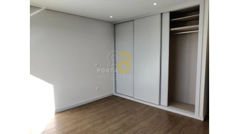 Apartamento T3 para Venda em Cedofeita, Santo Ildefonso, Sé, Miragaia, São Nicolau e Vitória