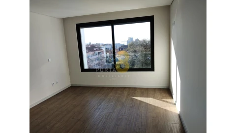 Apartamento T3 para Venda em Cedofeita, Santo Ildefonso, Sé, Miragaia, São Nicolau e Vitória
