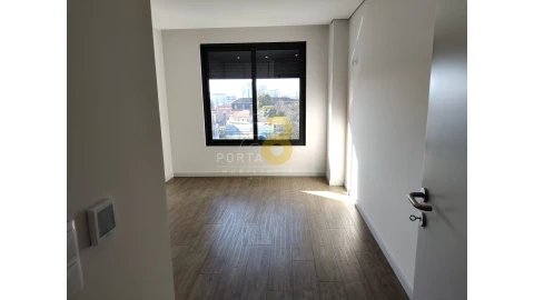 Apartamento T3 para Venda em Cedofeita, Santo Ildefonso, Sé, Miragaia, São Nicolau e Vitória