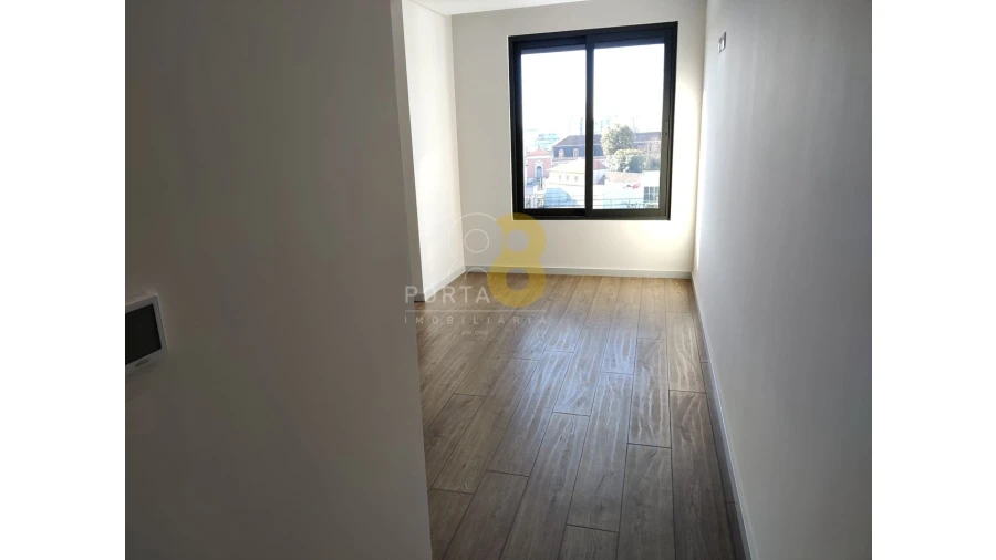 Apartamento T3 para Venda em Cedofeita, Santo Ildefonso, Sé, Miragaia, São Nicolau e Vitória Foto 19