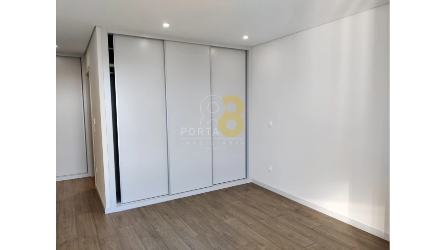 Apartamento T3 para Venda em Cedofeita, Santo Ildefonso, Sé, Miragaia, São Nicolau e Vitória Foto 20