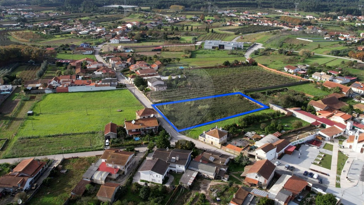 Terreno para Venda em Amoreira da Gândara, Paredes do Bairro e Ancas Foto 2