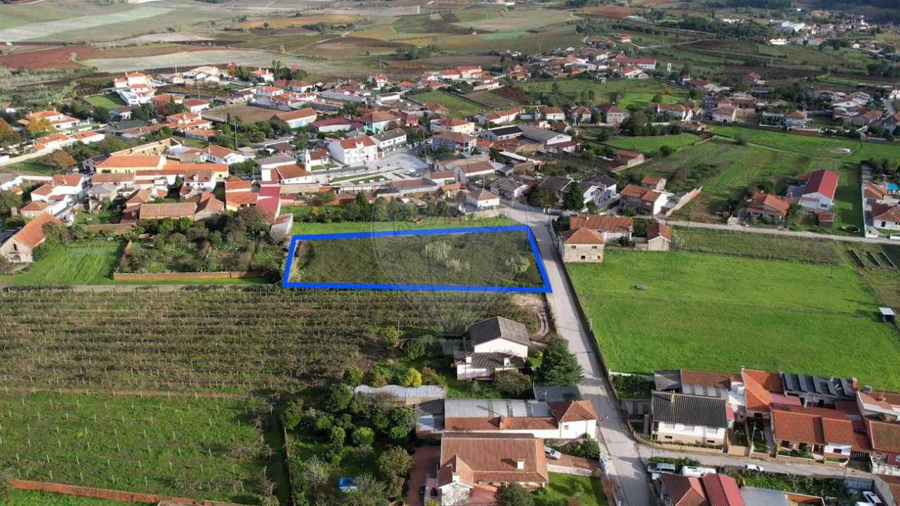 Terreno para Venda em Amoreira da Gândara, Paredes do Bairro e Ancas Foto 9