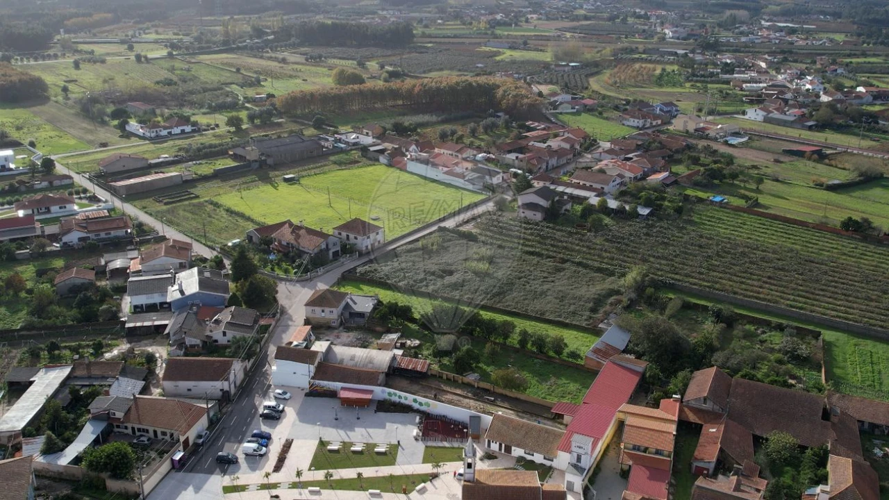 Terreno para Venda em Amoreira da Gândara, Paredes do Bairro e Ancas Foto 14