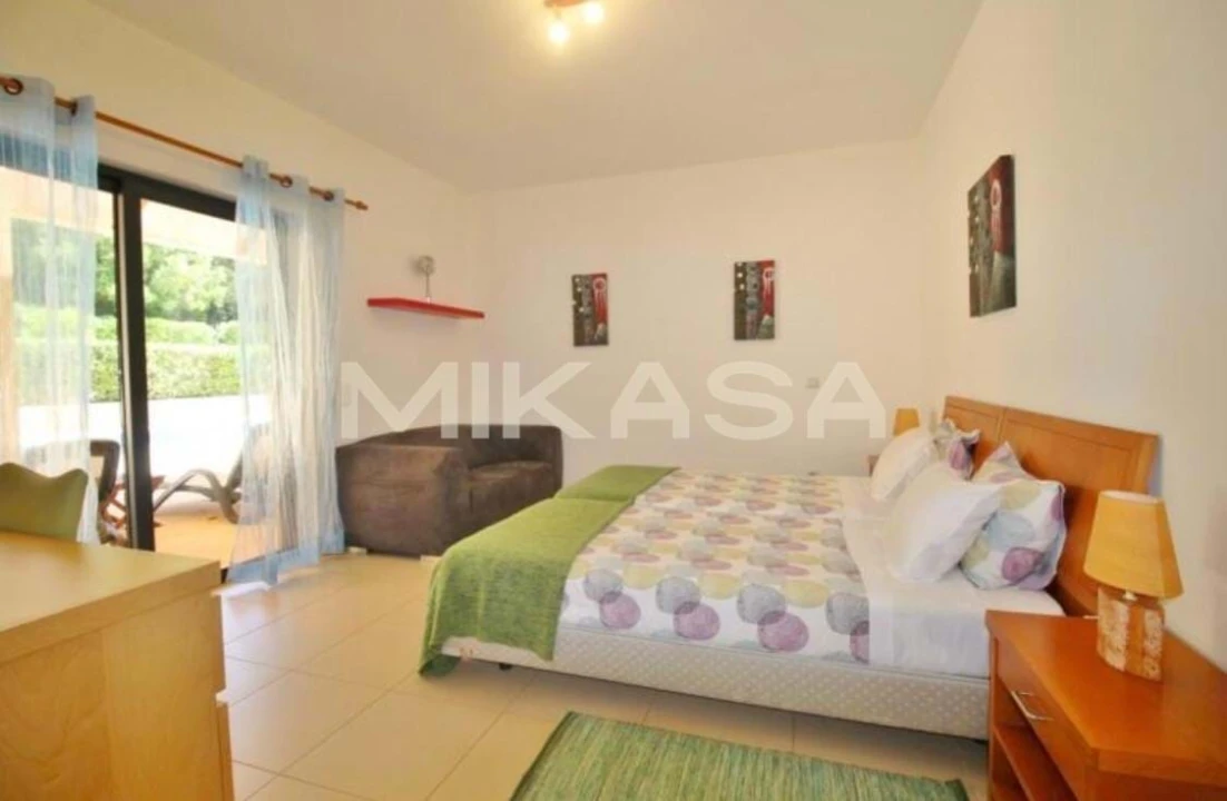 Moradia T5 para Venda em Lagos (São Sebastião e Santa Maria) Foto 3