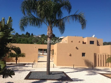 Moradia T5 para Venda em Lagos (São Sebastião e Santa Maria)